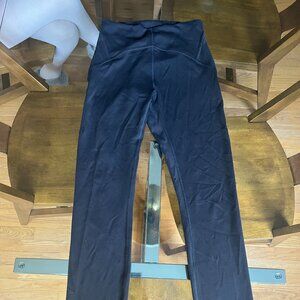 Lululemon InStill High-Rise Tight 28" Size 4 Black leggings